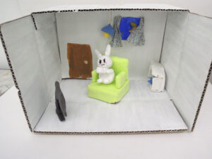 高学年クラス５年生の作品「ボックスアート」