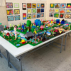 子ども絵画造形教室展2024展示風景