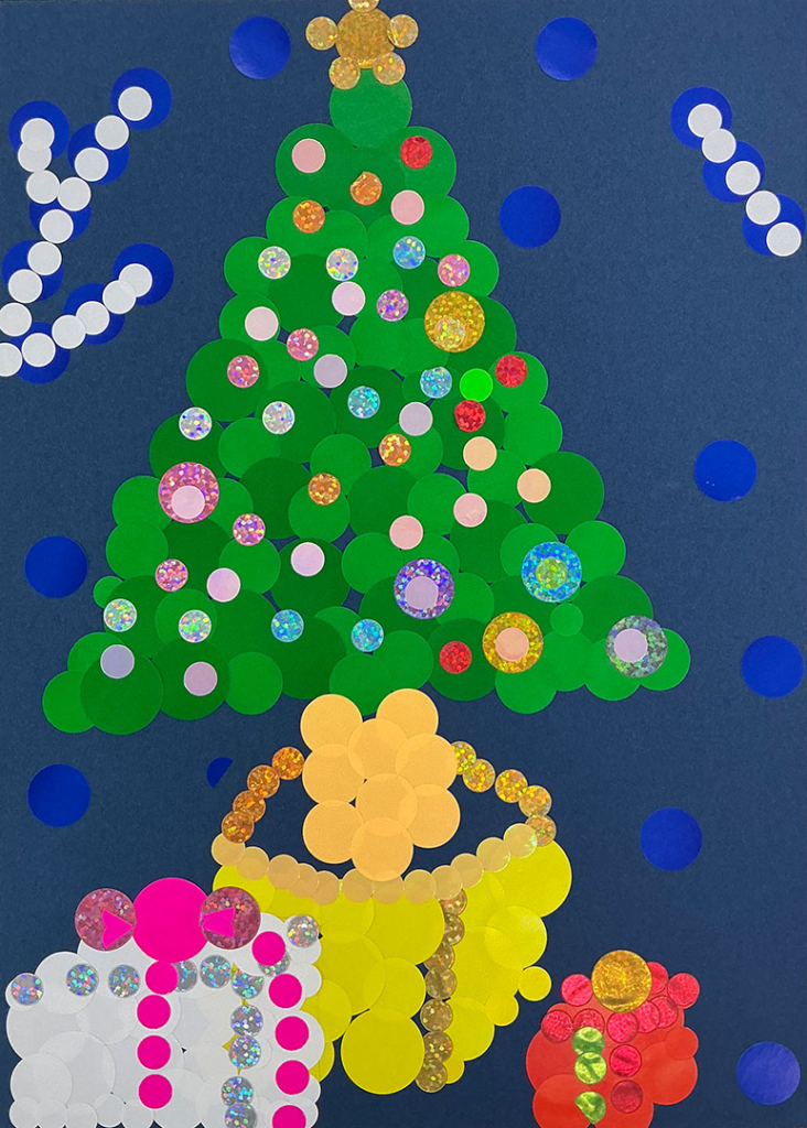 ５年生の作品「シールアートでクリスマス」